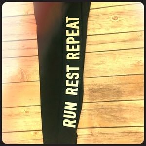 Old Navy activewear leggings NWOT